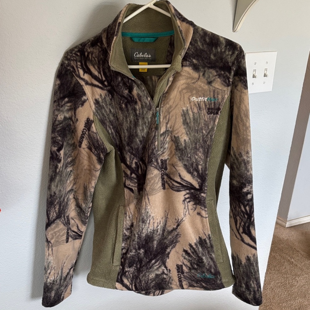 Cabela's Camouflage Women's Sweater - Green and Brown